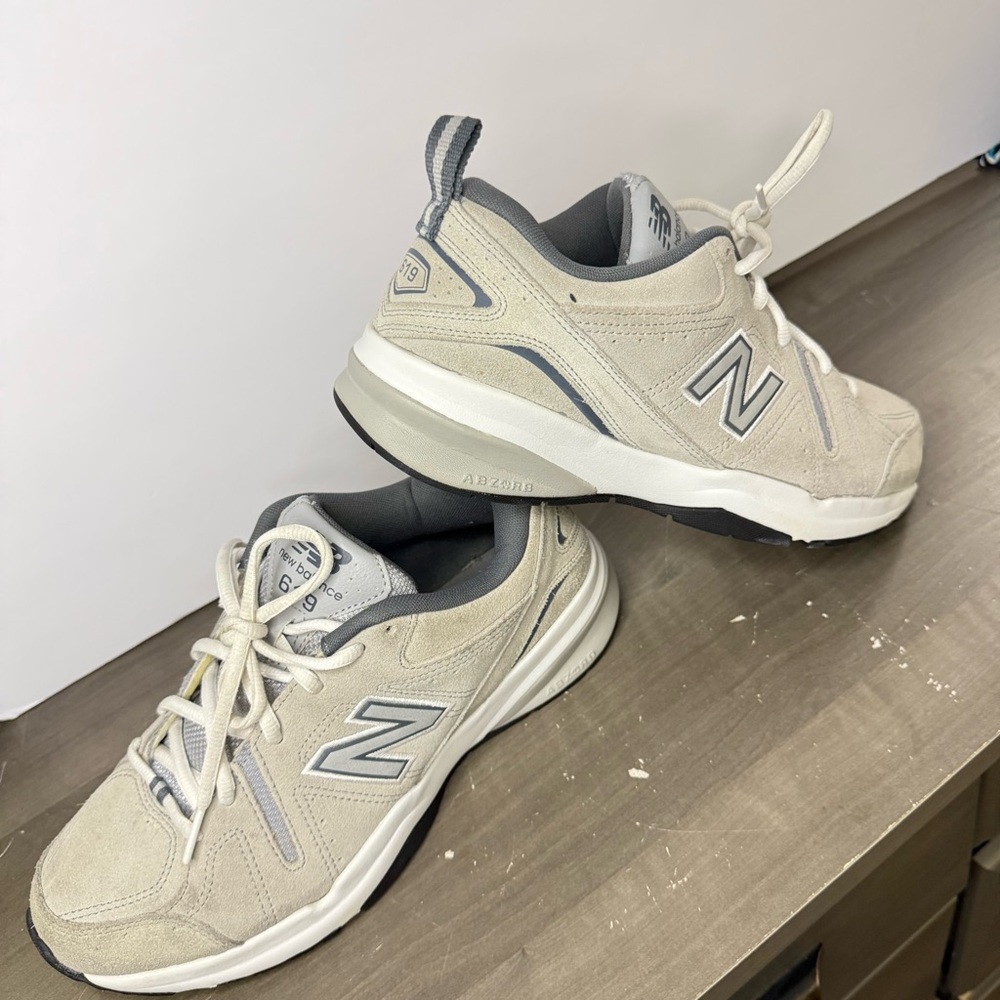 New Balance Beige and Gray Athletic Shoes men’s size 8